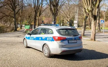 Zapłaciła ponad 2000 zł za meble ogrodowe, których nigdy nie dostała